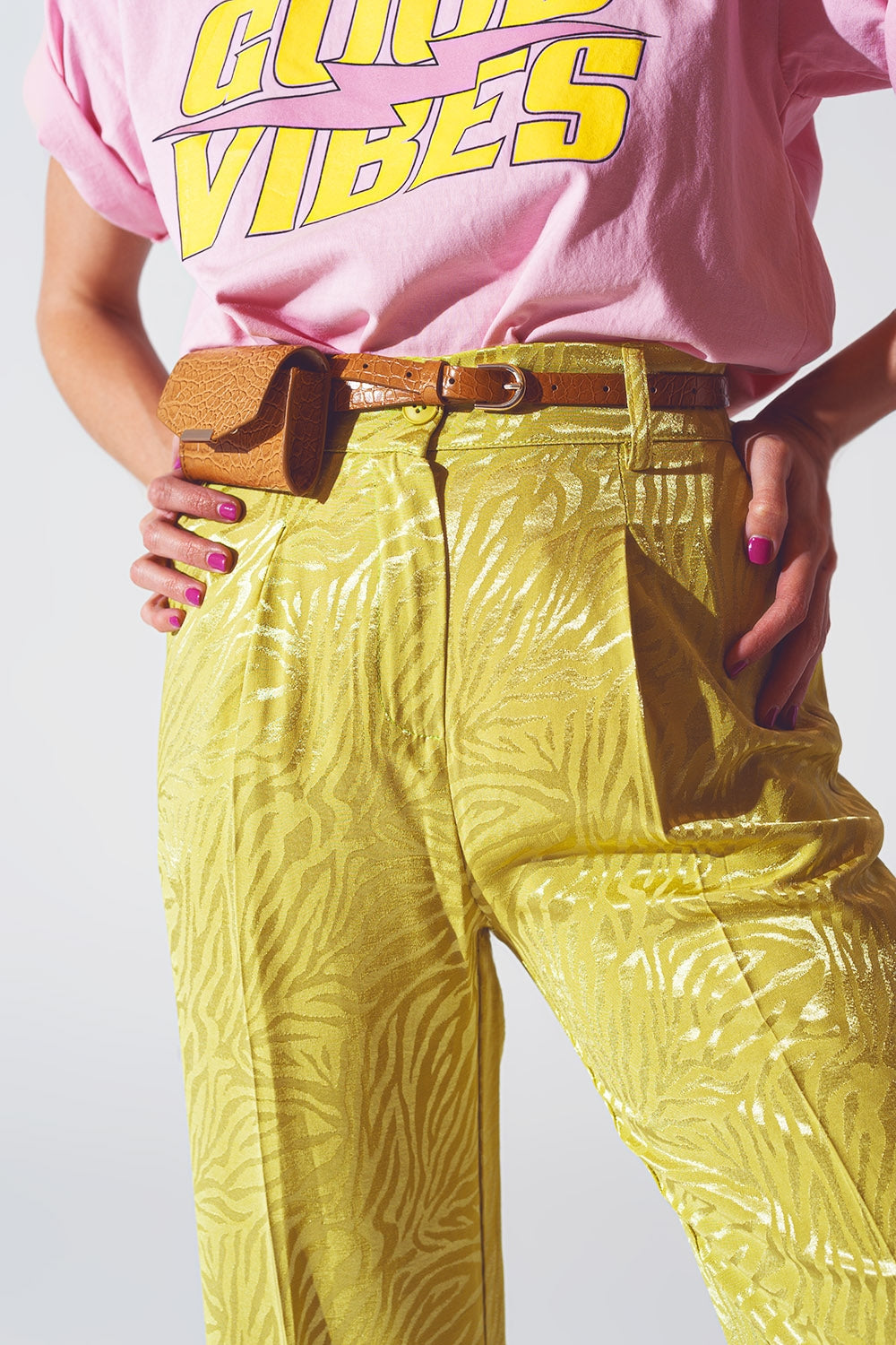 Pantalones holgados con estampado de cebra en color verde