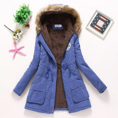 Parka informal de longitud media y larga con capucha