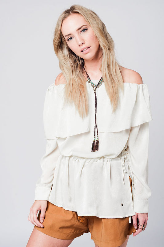 Blusa beige suave con cordón