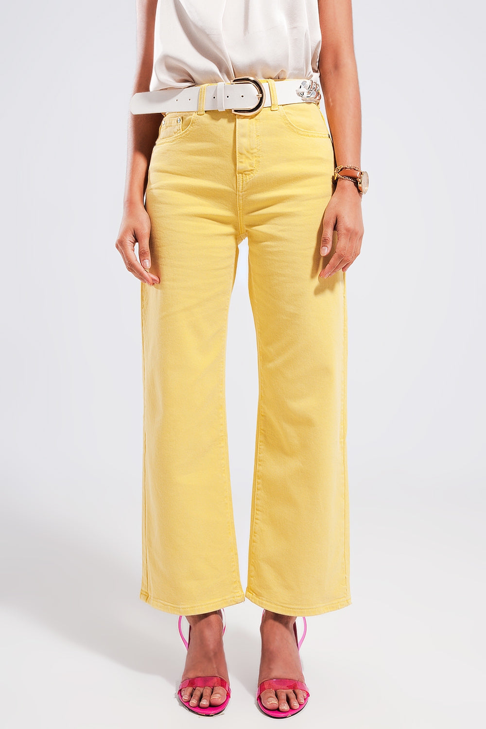 Vaqueros de pierna ancha en amarillo brillante