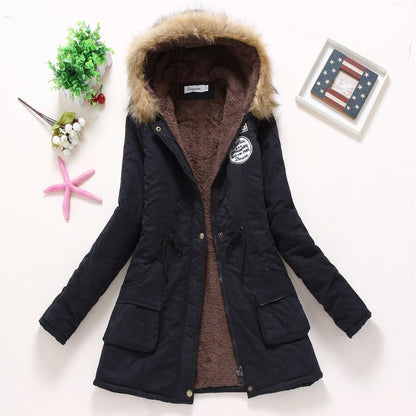 Parka informal de longitud media y larga con capucha